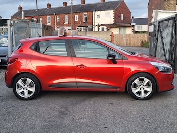 Used Renault Clio 2014 for sale - 76960329: Photo