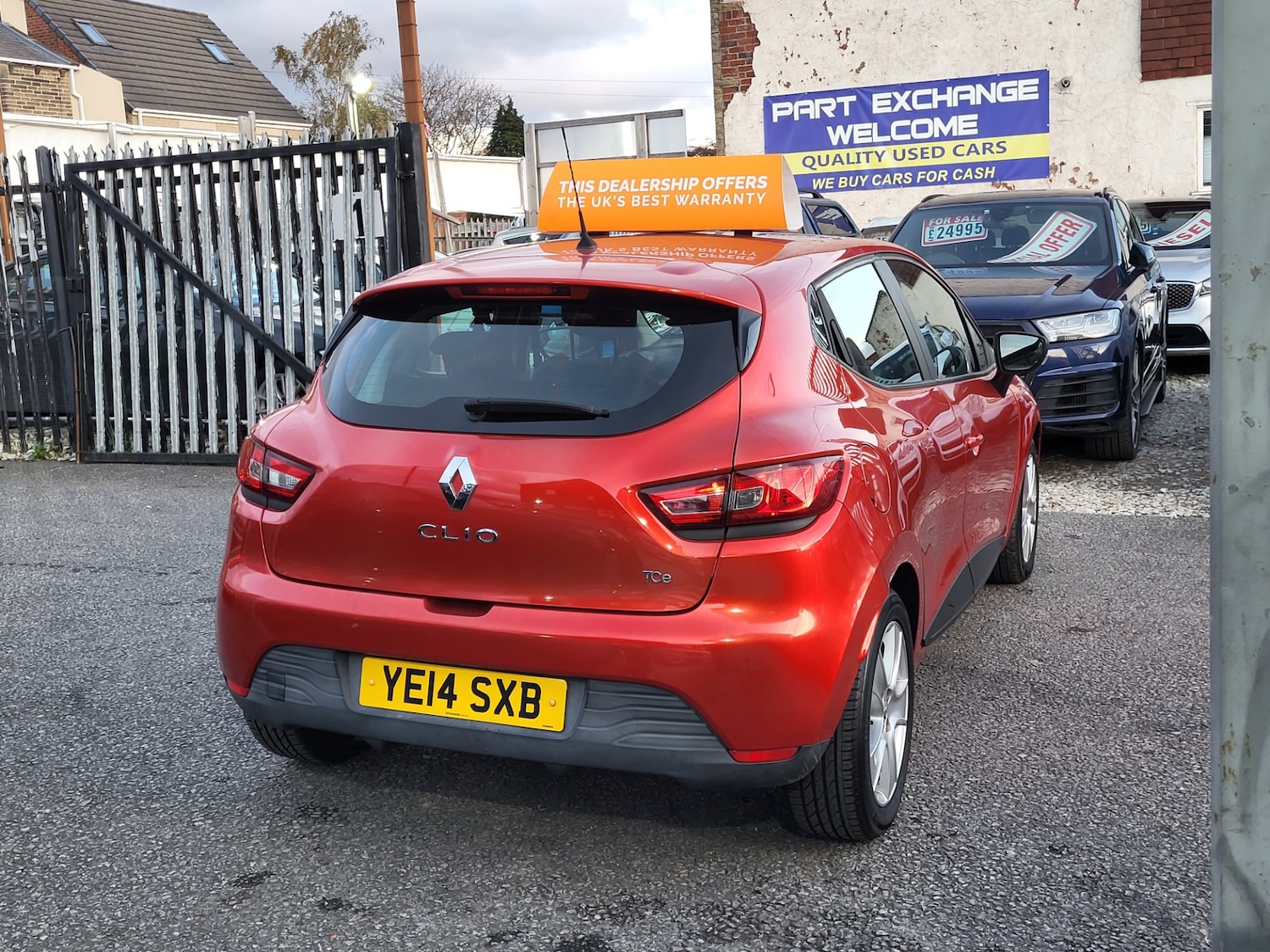 Used Renault Clio 2014 for sale - 76960329: Photo 8