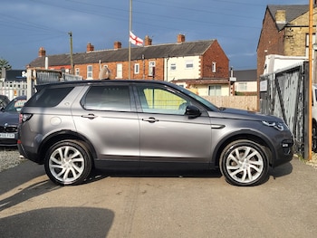 Used Land Rover Discovery Sport 2016 for sale - 77775235: Photo