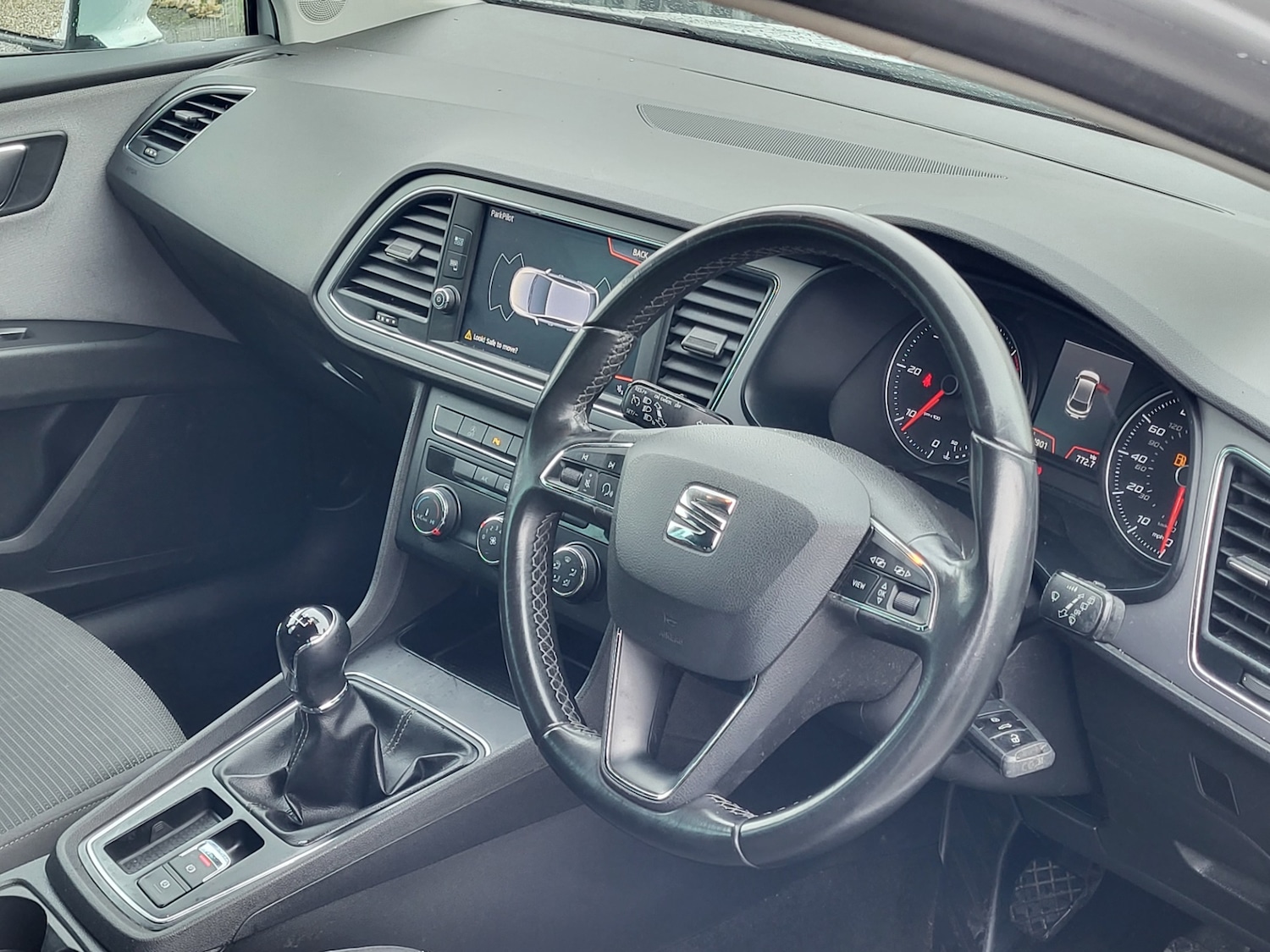 Used SEAT Leon 2019 for sale - 77530650: Photo 2