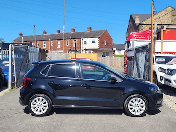 Used Volkswagen Polo 2017 for sale - 78370516: Photo