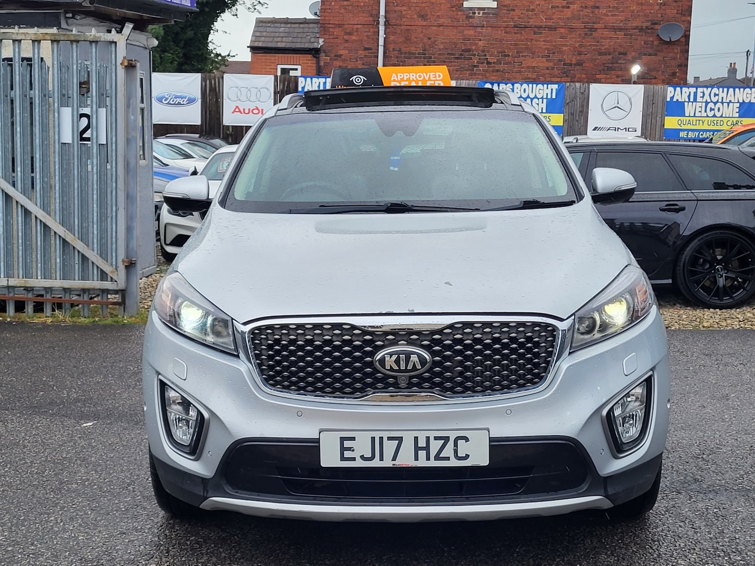 Used Kia Sorento 2017 for sale - 76958604: Photo 2