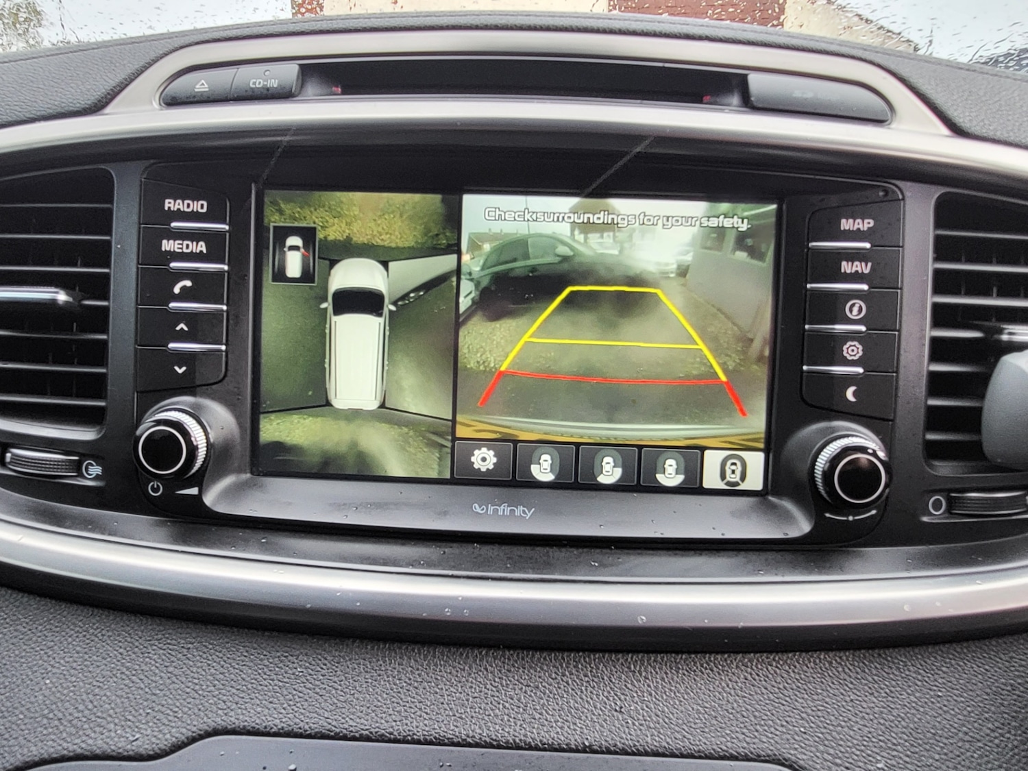 Used Kia Sorento 2017 for sale - 76958604: Photo 8