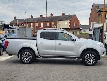 Used Nissan Navara 2017 for sale - 78484505: Photo