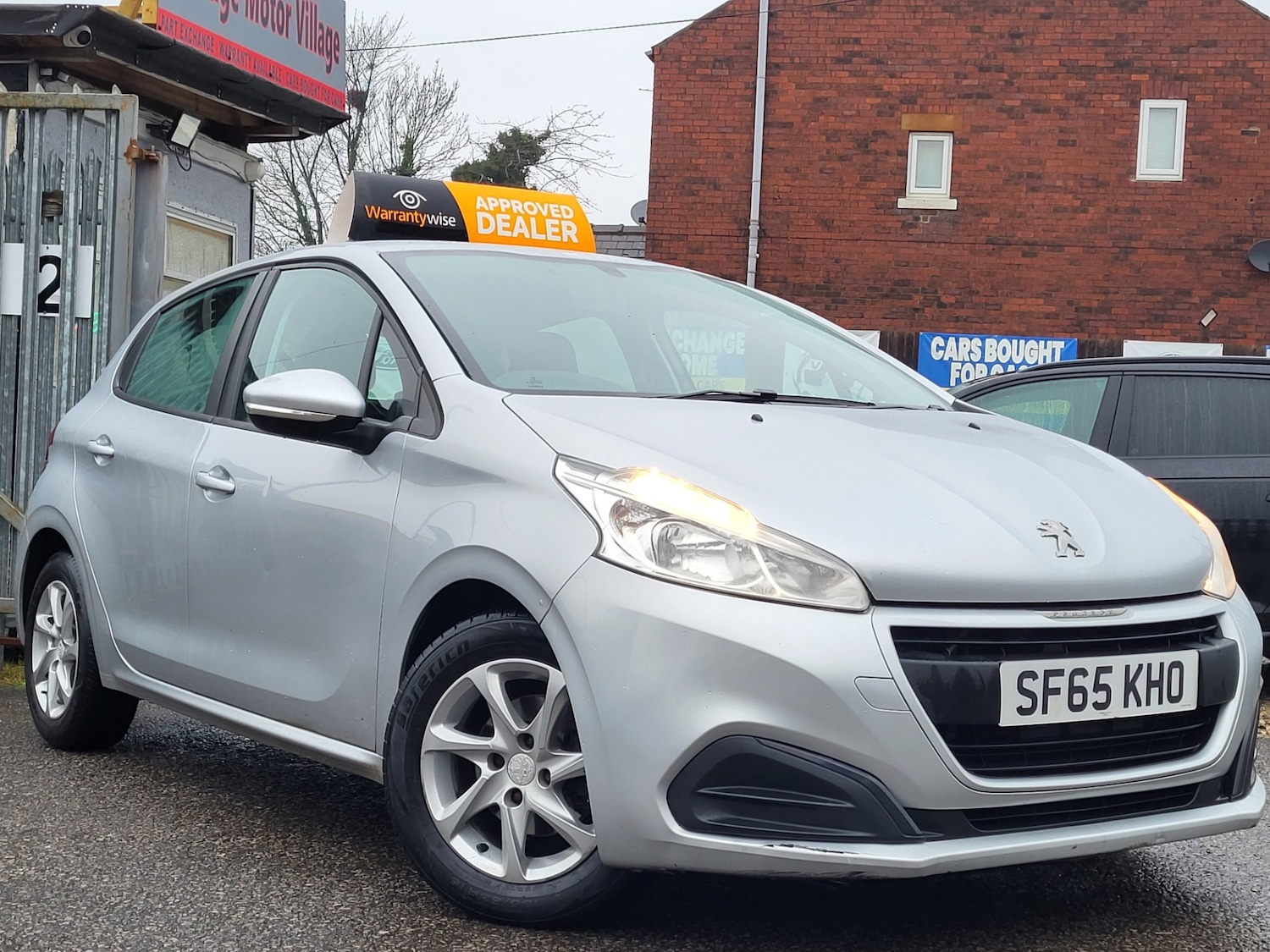 Used Peugeot 208 2015 for sale - 77460403: Photo 12