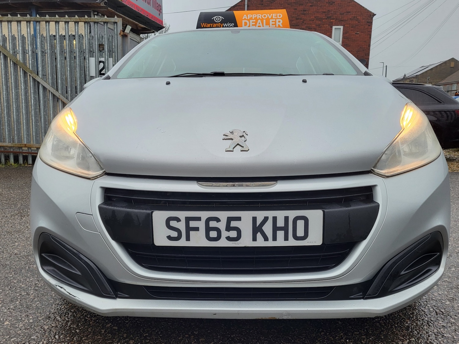 Used Peugeot 208 2015 for sale - 77460403: Photo 13