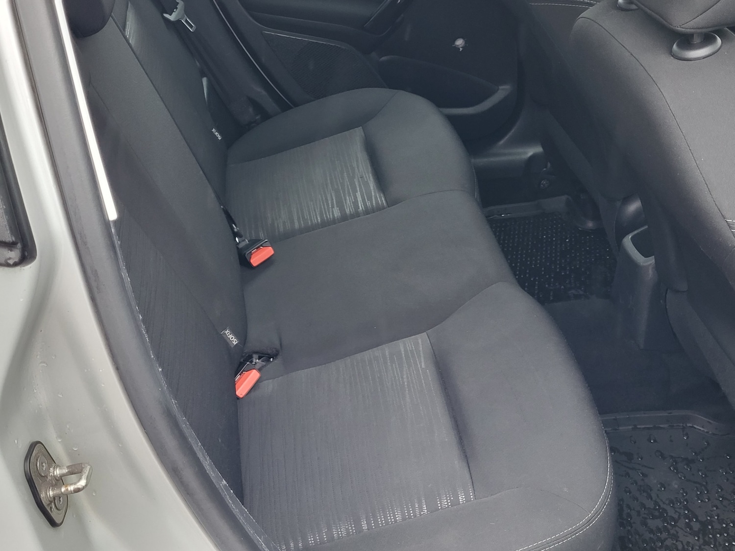 Used Peugeot 208 2015 for sale - 77460403: Photo 17