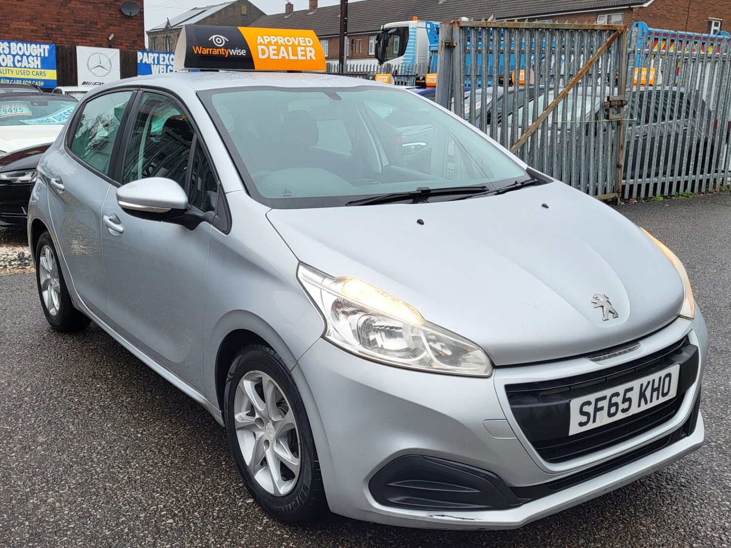 Used Peugeot 208 2015 for sale - 77460403: Photo 23
