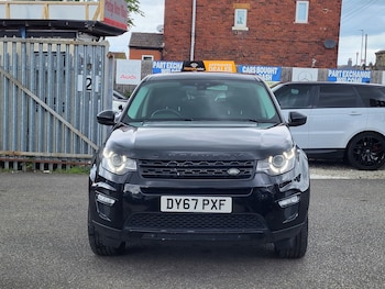 Used Land Rover Discovery Sport 2017 for sale - 78594431: Photo