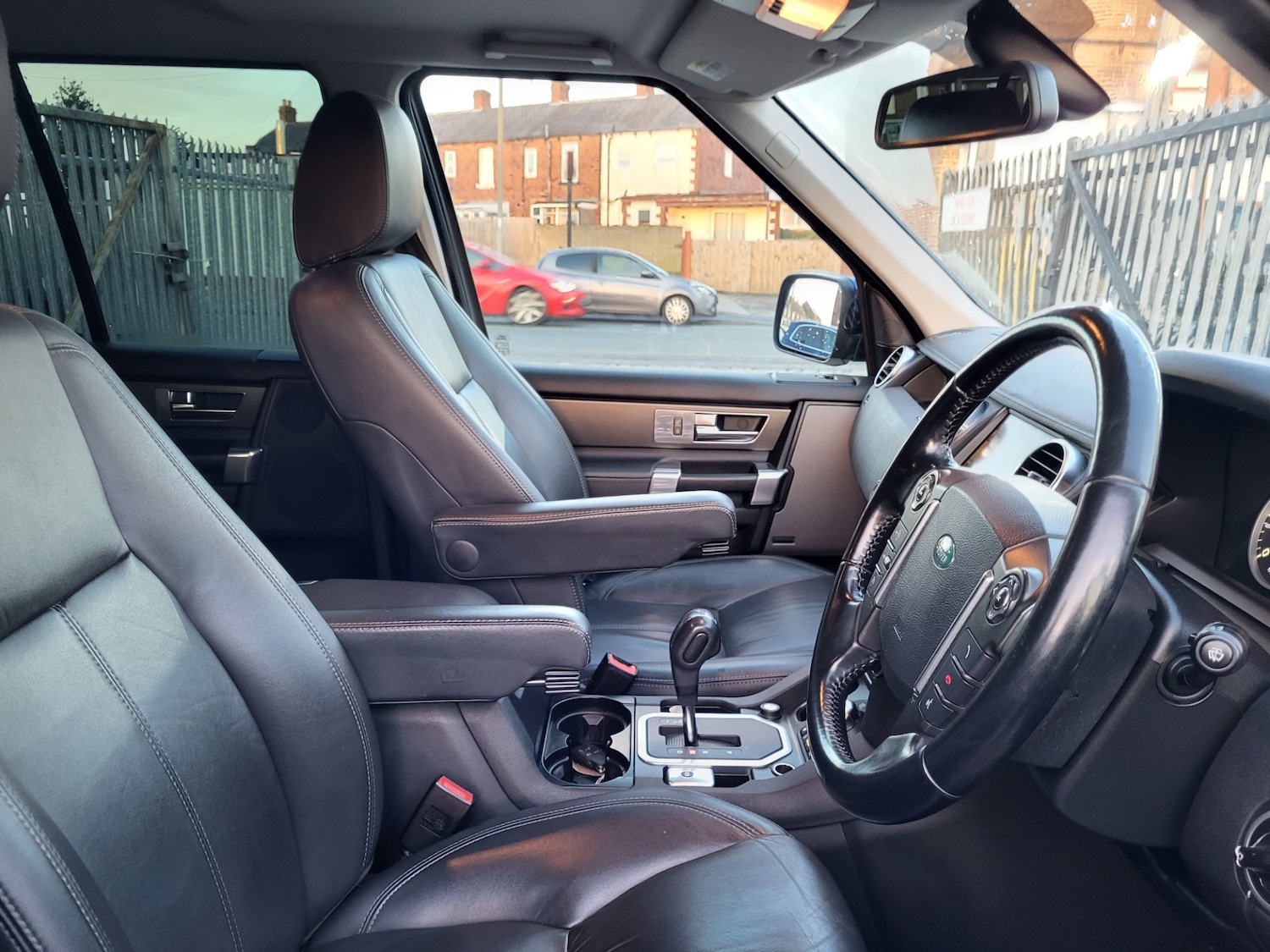 Used Land Rover Discovery 2010 for sale - 76958232: Photo 18