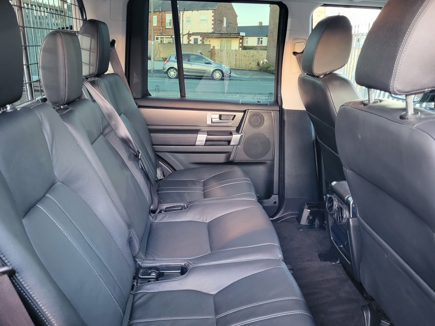 Used Land Rover Discovery 2010 for sale - 76958232: Photo 20