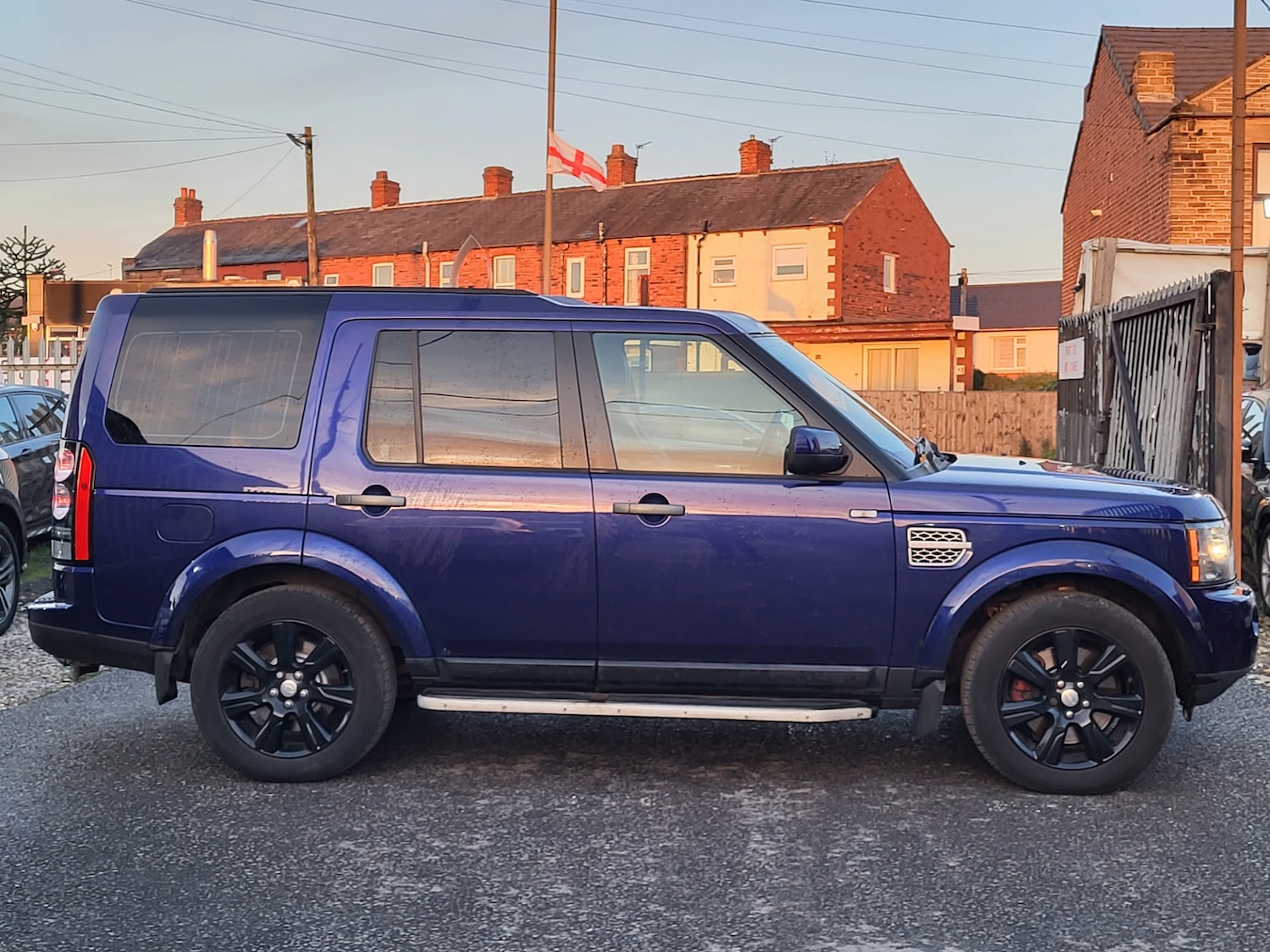Used Land Rover Discovery 2010 for sale - 76958232: Photo 4