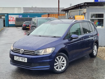 Used Volkswagen Touran 2017 for sale - 76958608: Photo