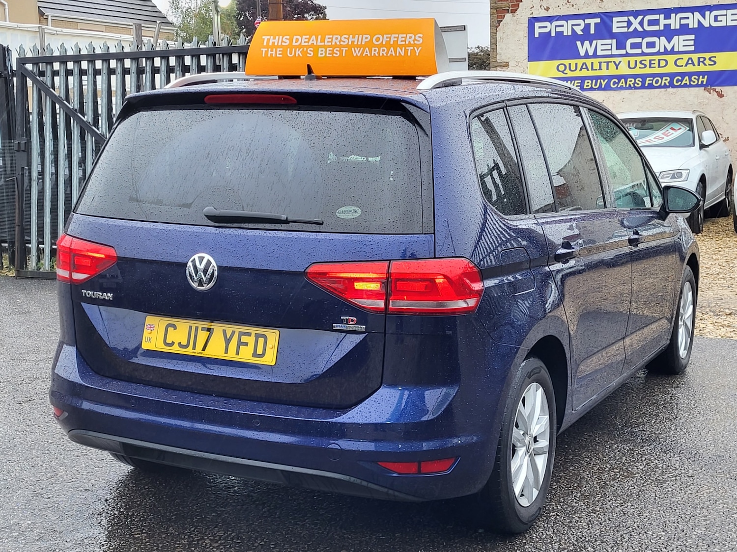 Used Volkswagen Touran 2017 for sale - 76958608: Photo 9