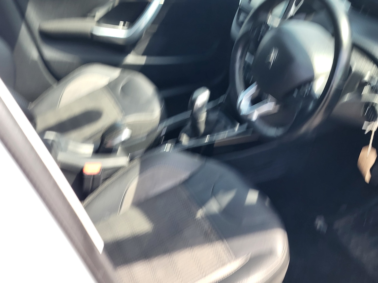 Used Peugeot 2008 2018 for sale - 76961218: Photo 6