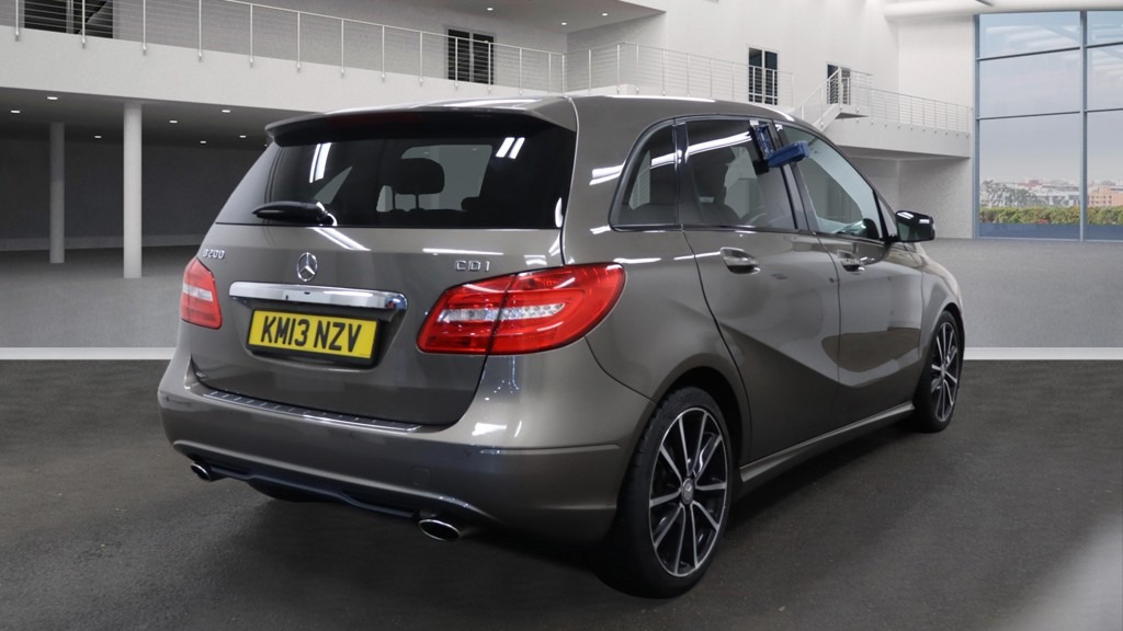 Used Mercedes-Benz B Class 2013 for sale - 77300344: Photo 3