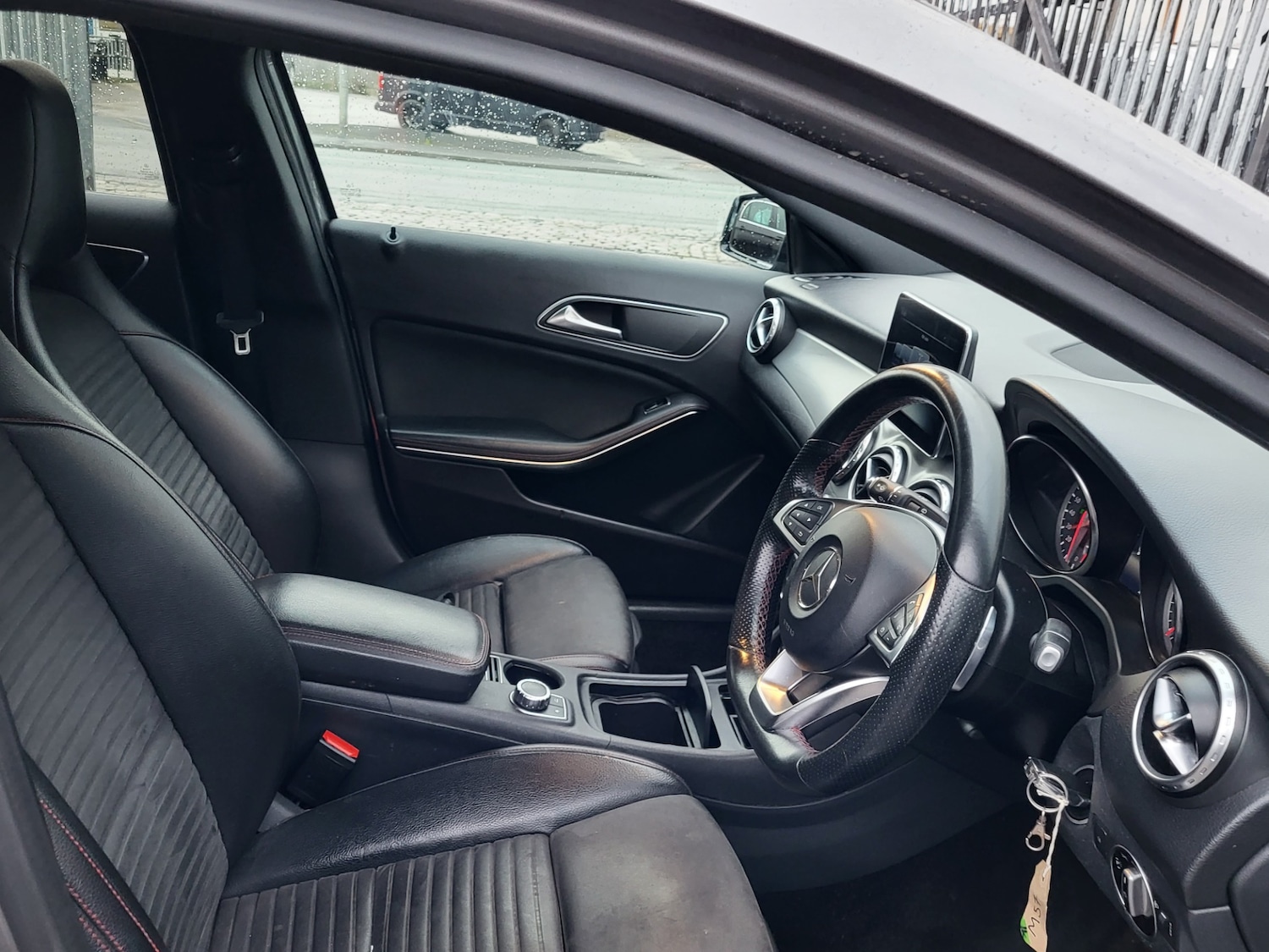 Used Mercedes-Benz GLA 2015 for sale - 77663077: Photo 18