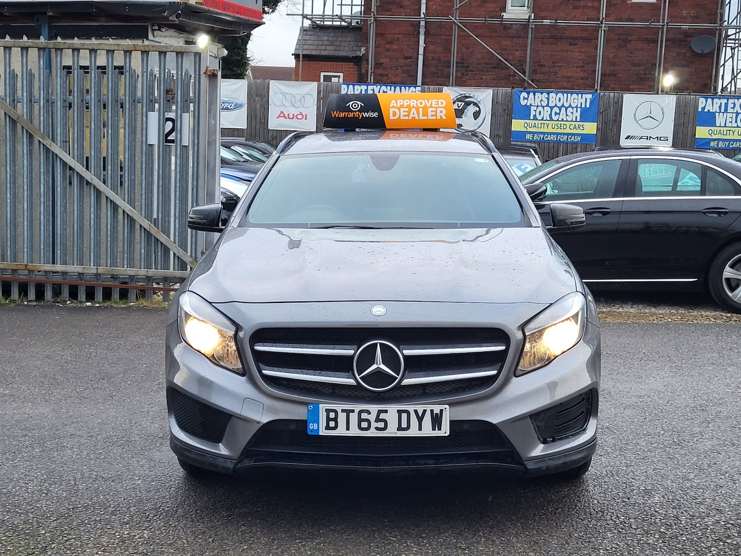 Used Mercedes-Benz GLA 2015 for sale - 77663077: Photo 2