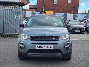 Used Land Rover Discovery Sport 2017 for sale - 78781770: Photo