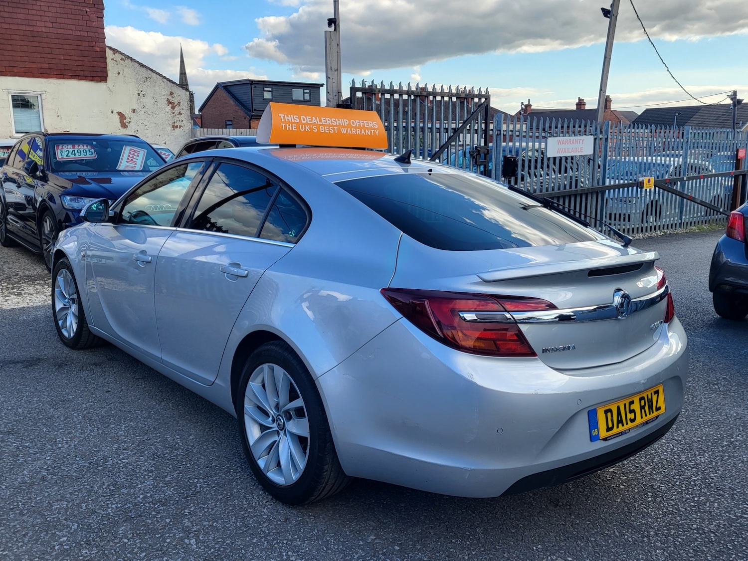 Used Vauxhall Insignia 2015 for sale - 77034022: Photo 9