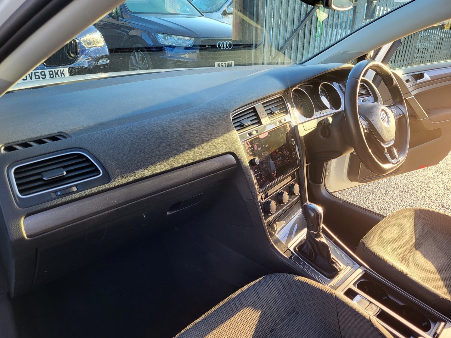 Used Volkswagen Golf 2019 for sale - 76963041: Photo 8