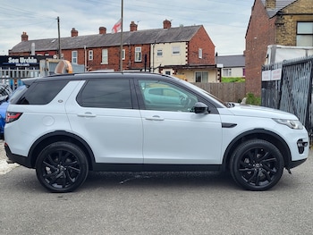 Used Land Rover Discovery Sport 2016 for sale - 78477578: Photo