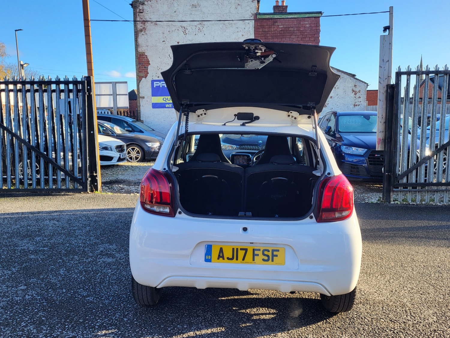 Used Peugeot 108 2017 for sale - 76960739: Photo 10