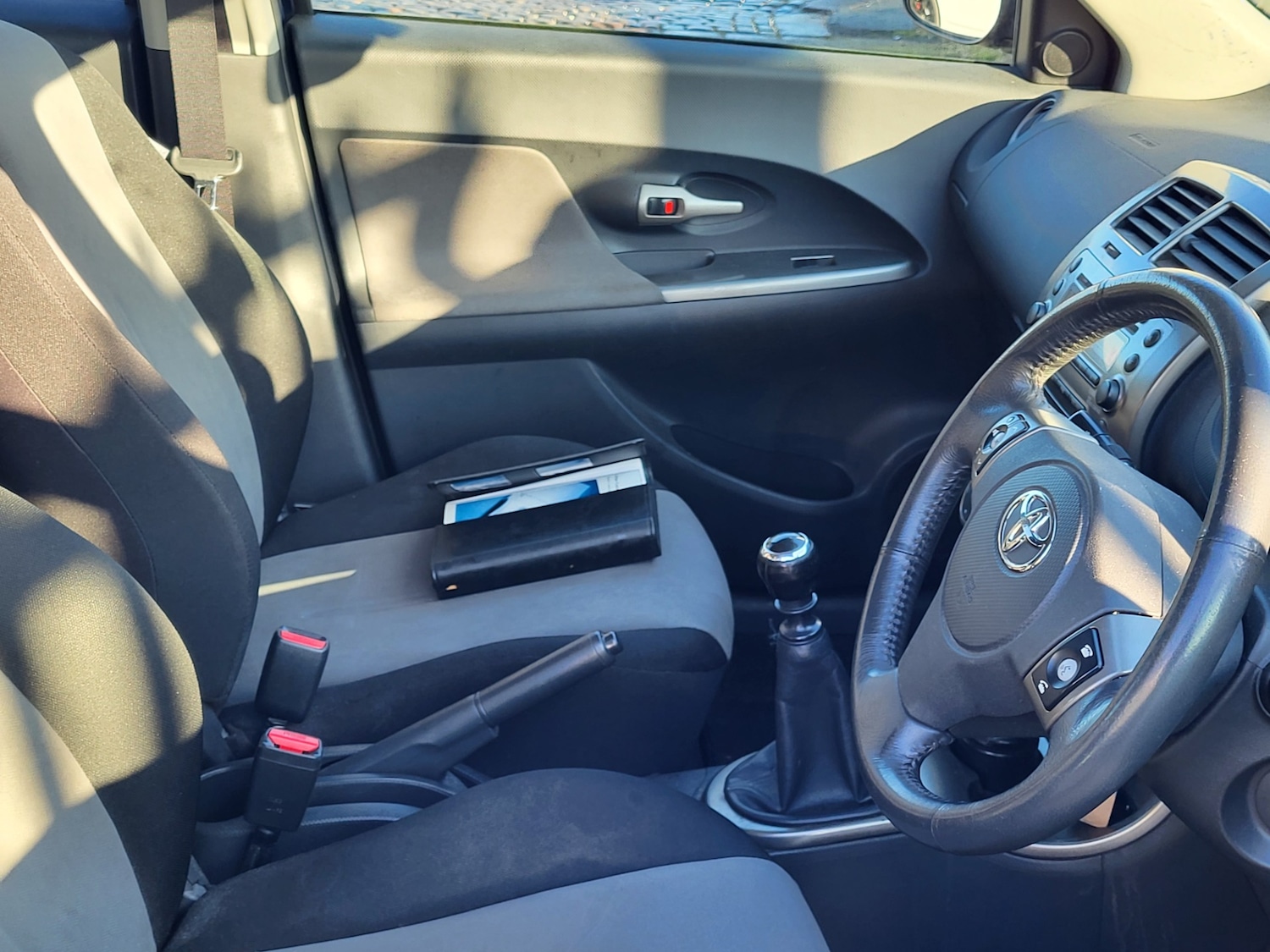 Used Toyota Urban Cruiser 2011 for sale - 77168775: Photo 17