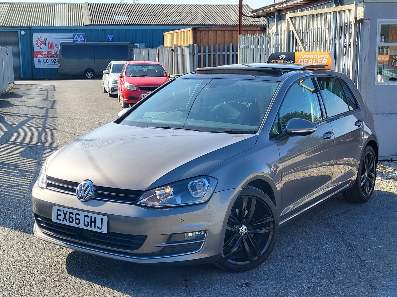 Used Volkswagen Golf 2016 for sale - 76962865: Photo 3