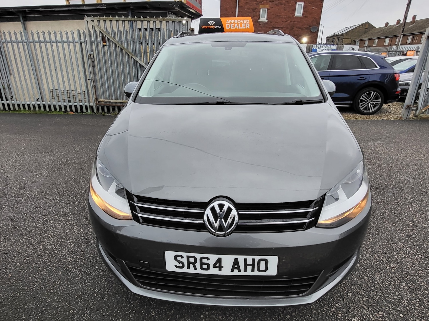 Used Volkswagen Sharan 2015 for sale - 77034011: Photo 2