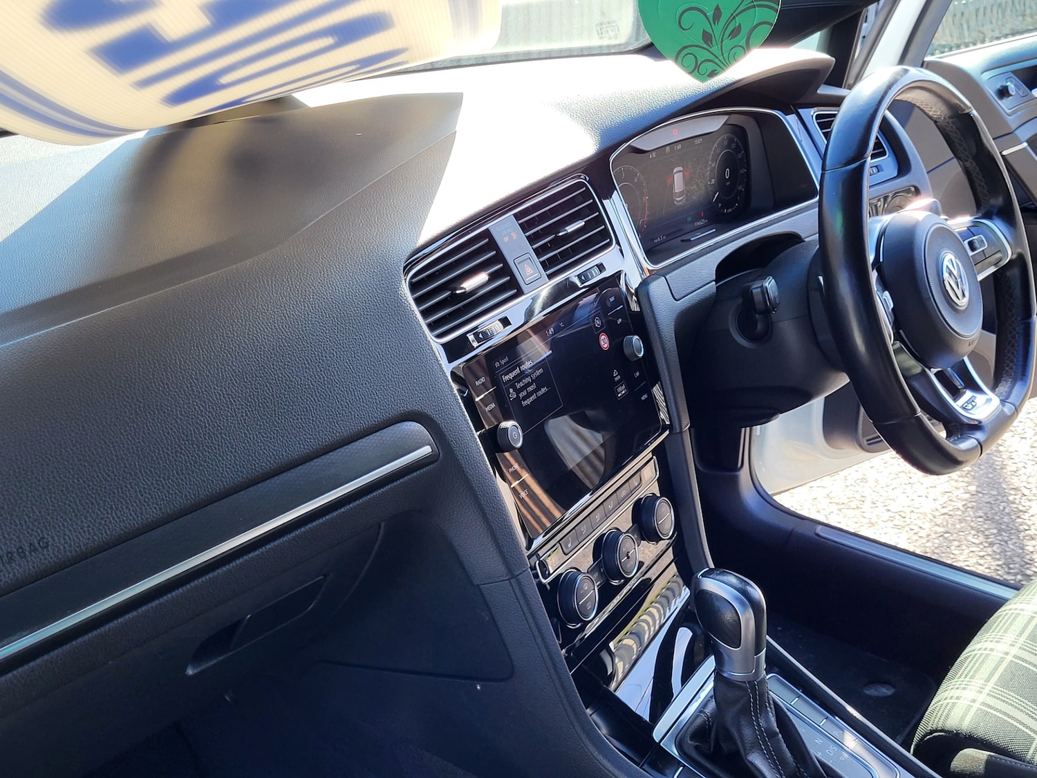 Used Volkswagen Golf 2018 for sale - 76962975: Photo 7