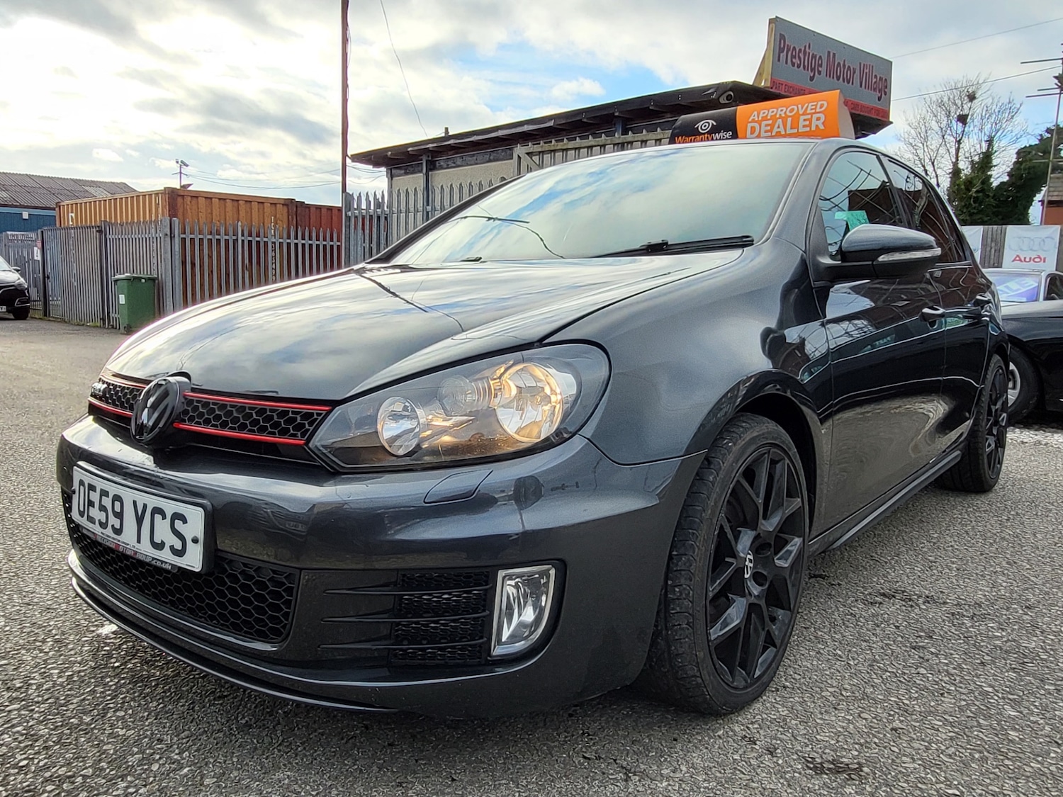 Used Volkswagen Golf 2009 for sale - 77630026: Photo 25