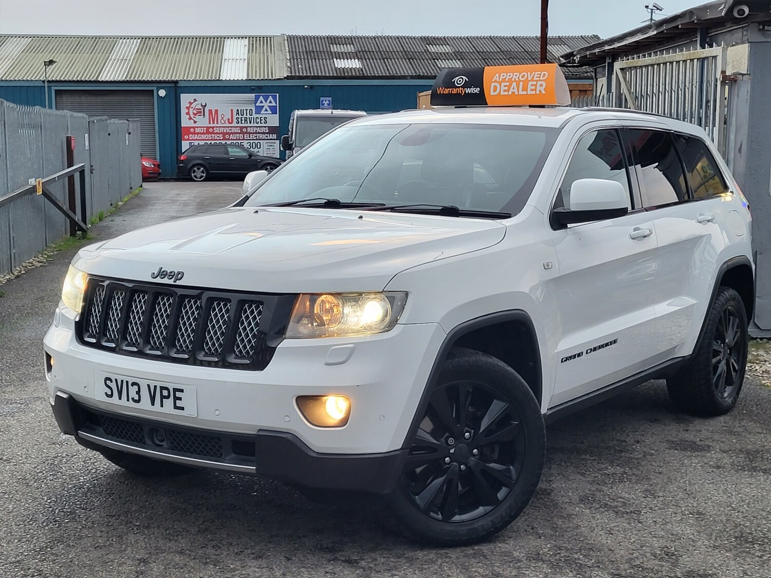 Used Jeep Grand Cherokee 2013 for sale - 76963177: Photo 3