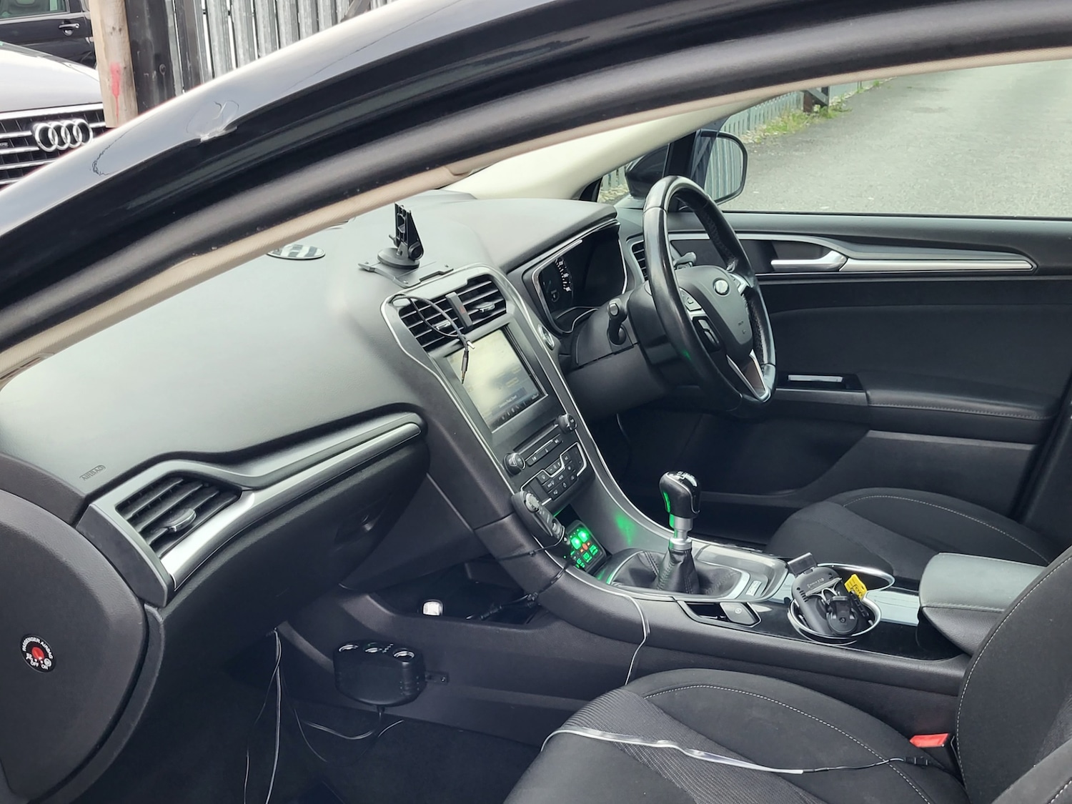 Used Ford Mondeo 2015 for sale - 76958613: Photo 8