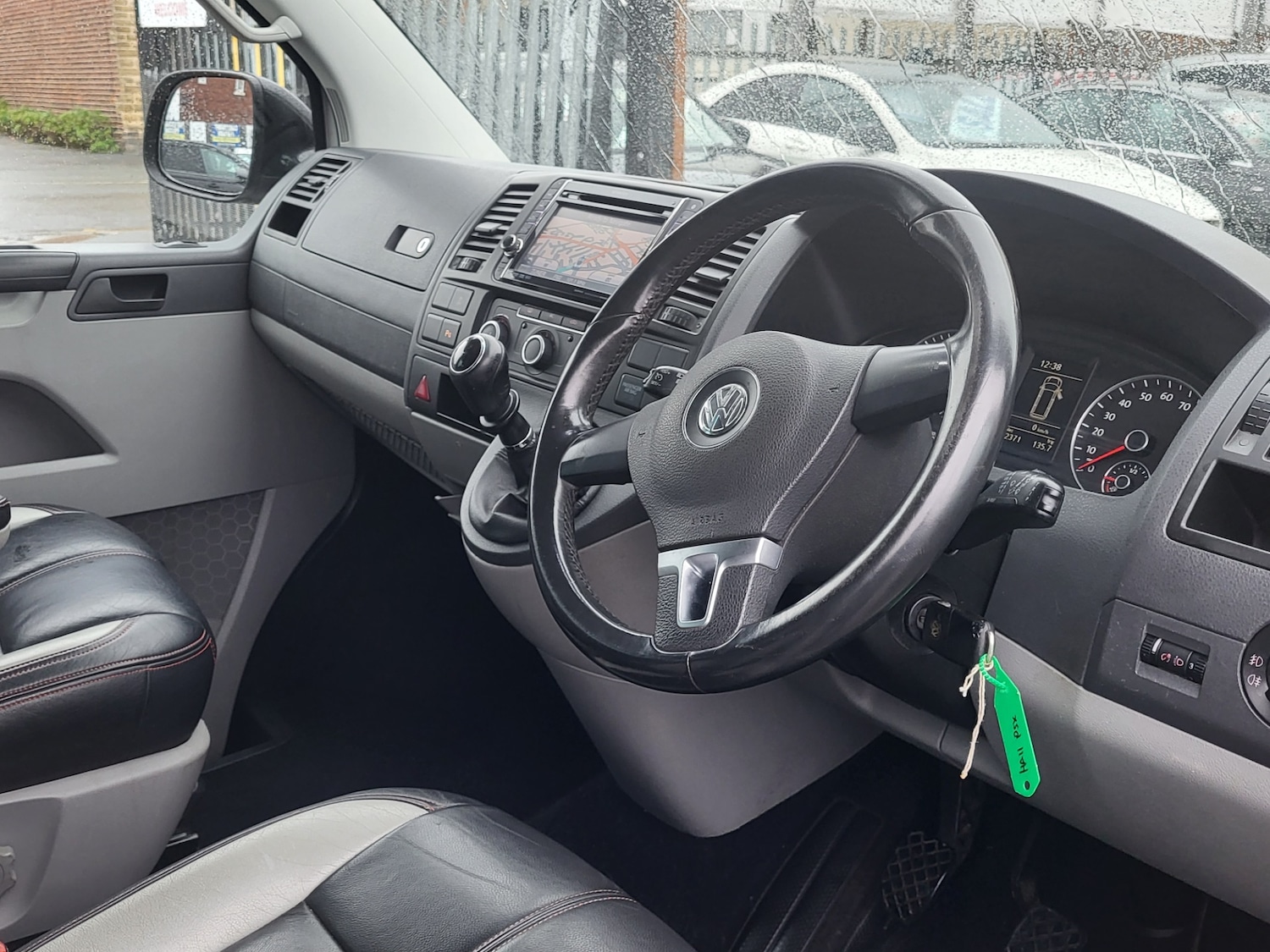 Used Volkswagen Transporter 2012 for sale - 76960758: Photo 6