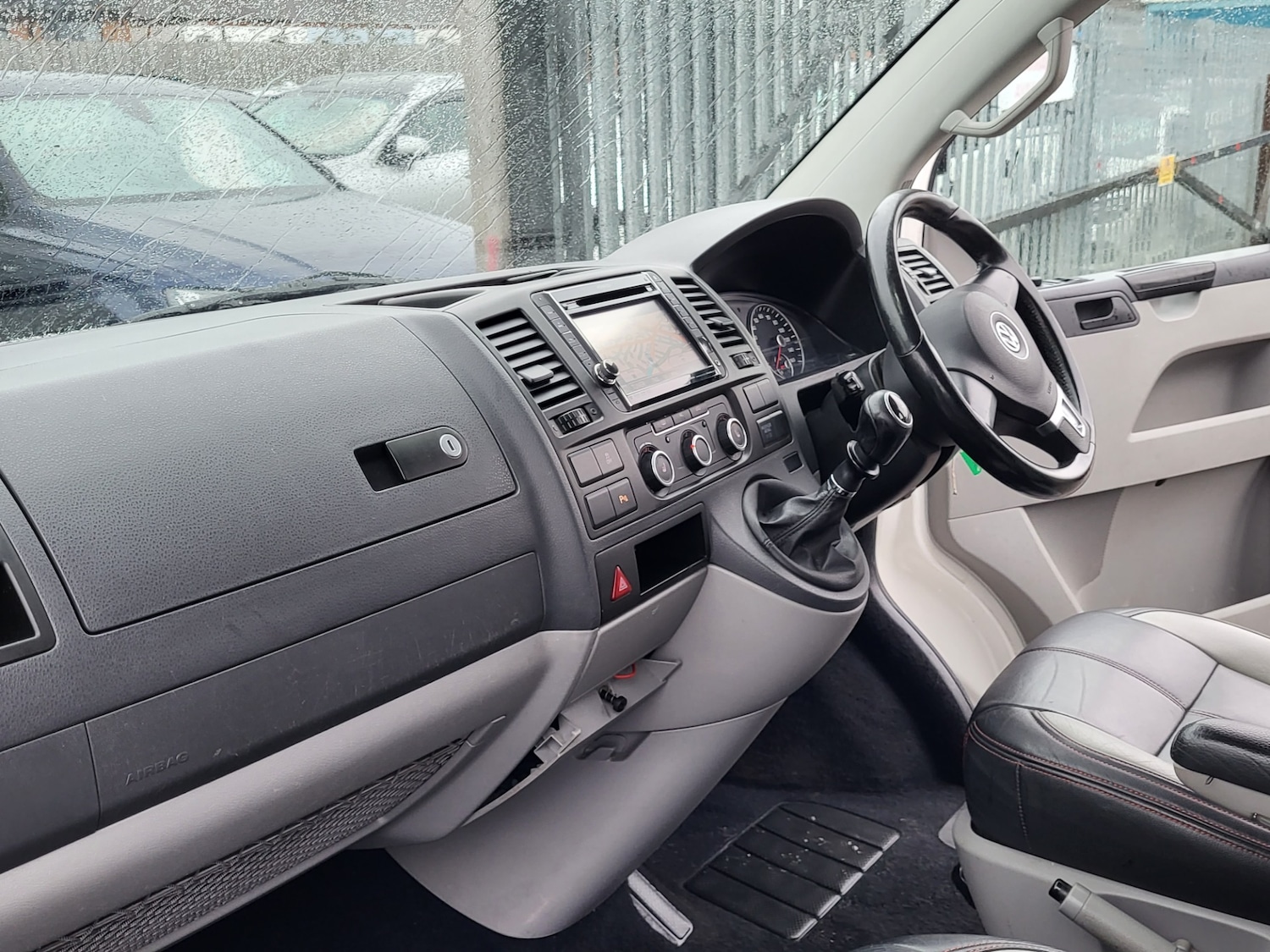 Used Volkswagen Transporter 2012 for sale - 76960758: Photo 8