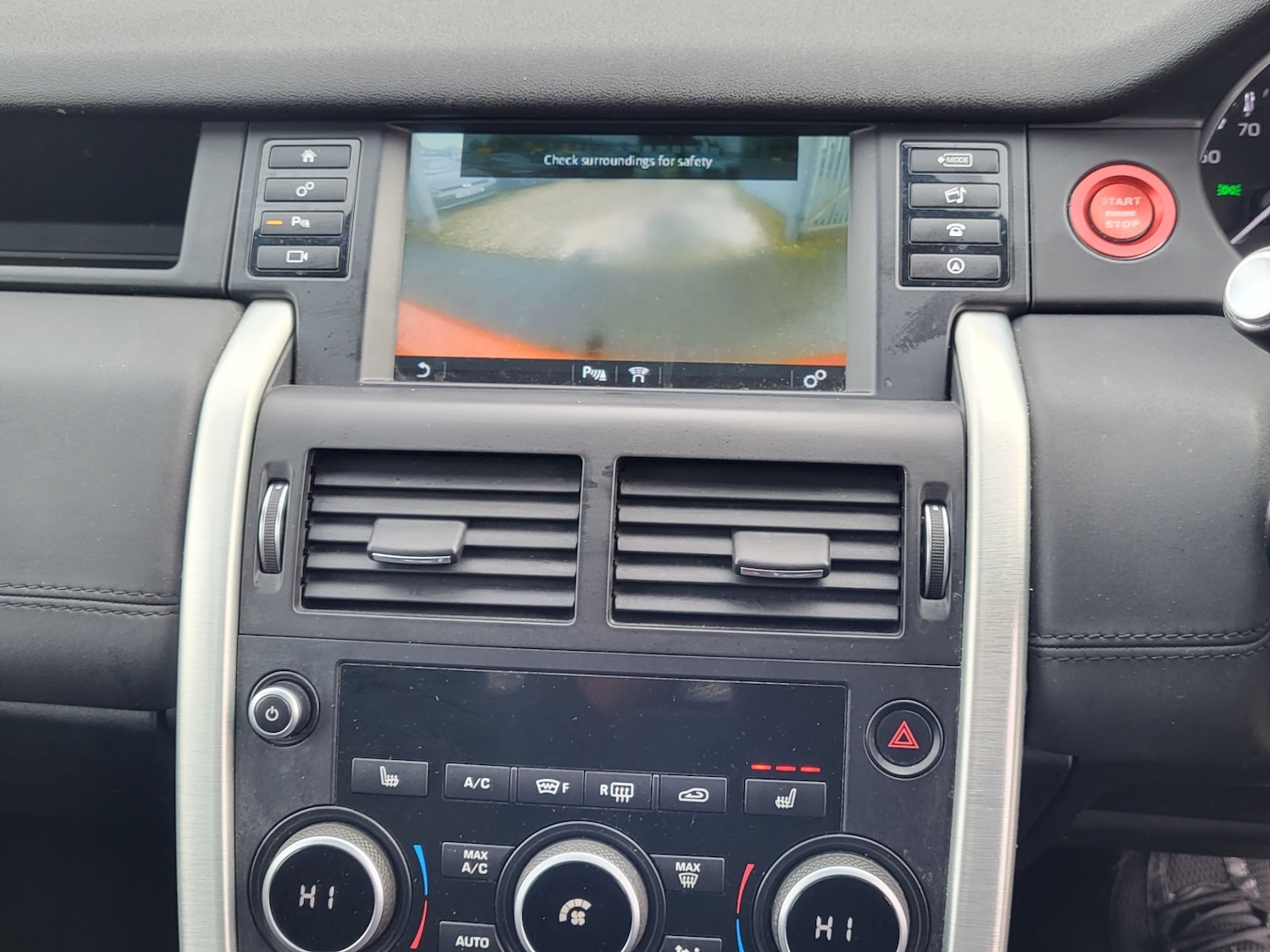 Used Land Rover Discovery Sport 2015 for sale - 77531932: Photo 8