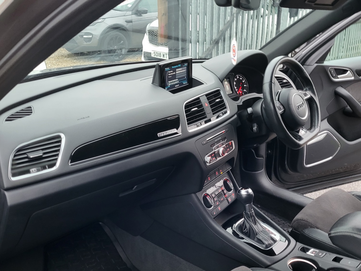 Used Audi Q3 2017 for sale - 77318709: Photo 9