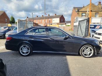 Used Mercedes-Benz E Class 2015 for sale - 79330375: Photo