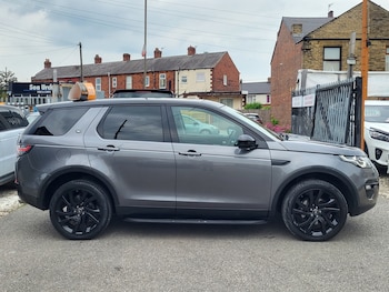 Used Land Rover Discovery Sport 2016 for sale - 78906575: Photo