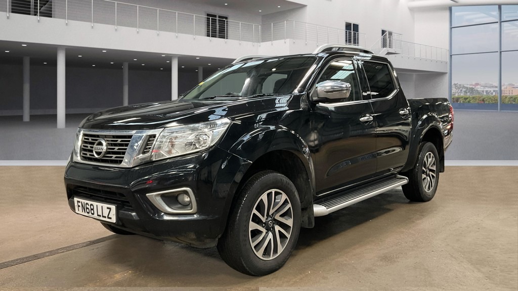 Used Nissan Navara 2018 for sale - 77261186: Photo 2
