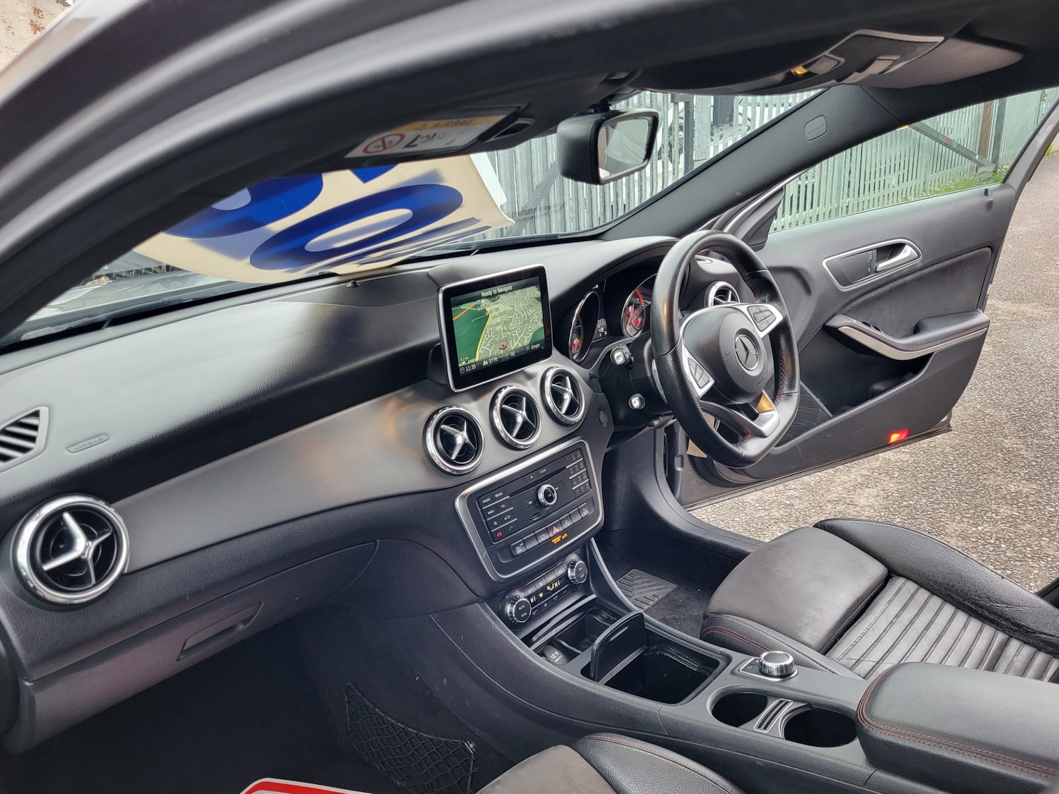 Used Mercedes-Benz GLA 2015 for sale - 76968615: Photo 8