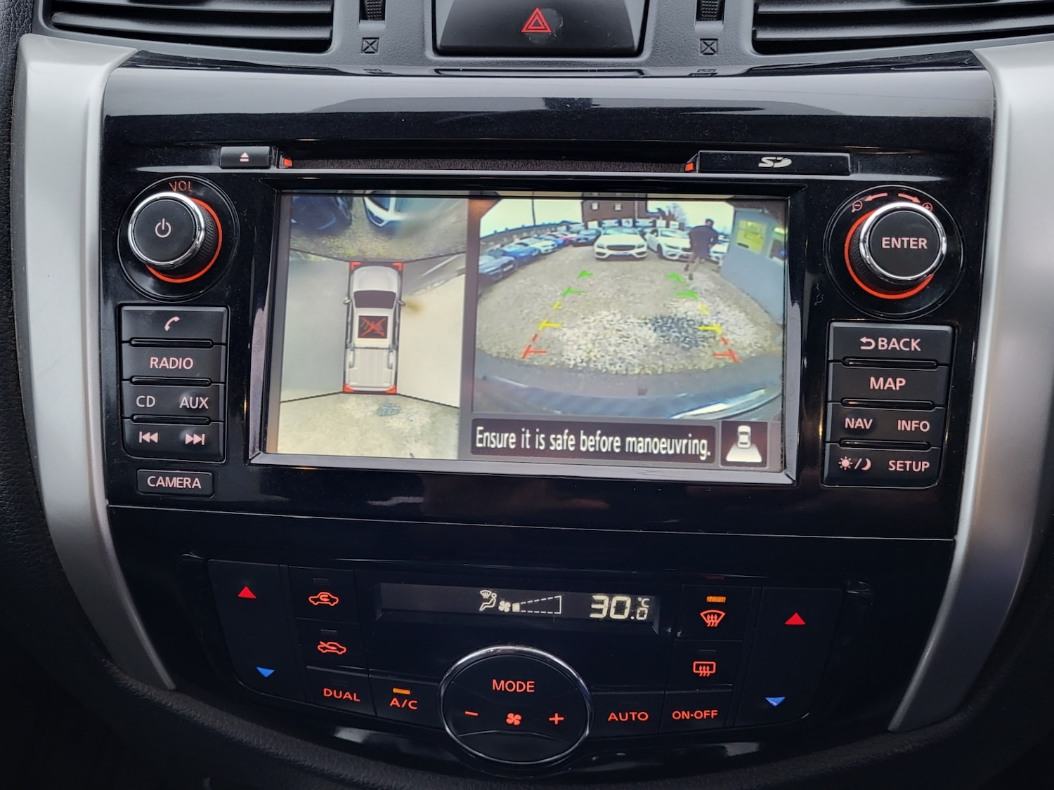 Used Nissan Navara 2018 for sale - 77337880: Photo 20