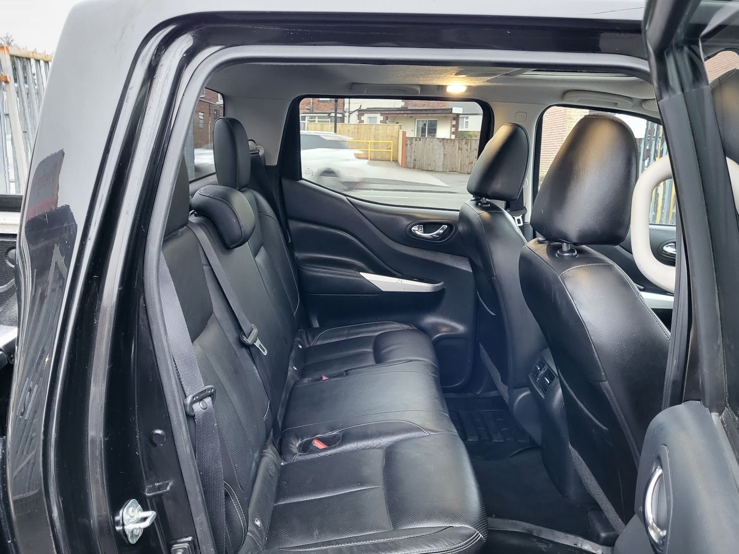 Used Nissan Navara 2018 for sale - 77337880: Photo 22