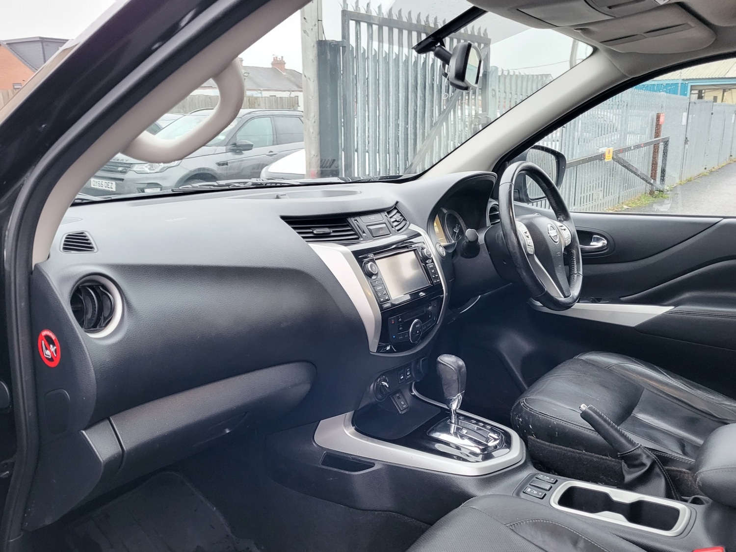 Used Nissan Navara 2018 for sale - 77337880: Photo 9