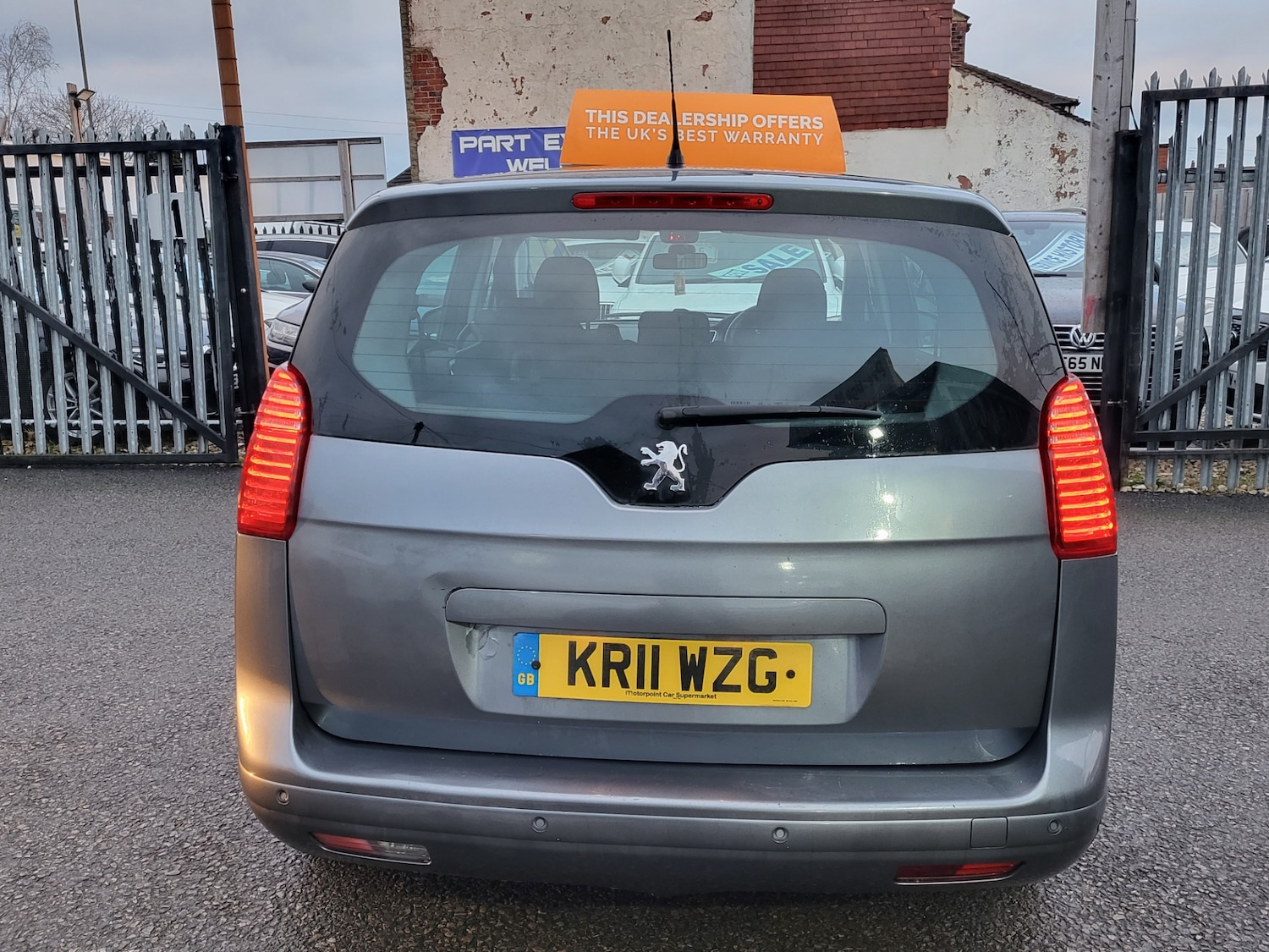 Used Peugeot 5008 2011 for sale - 77234681: Photo 12