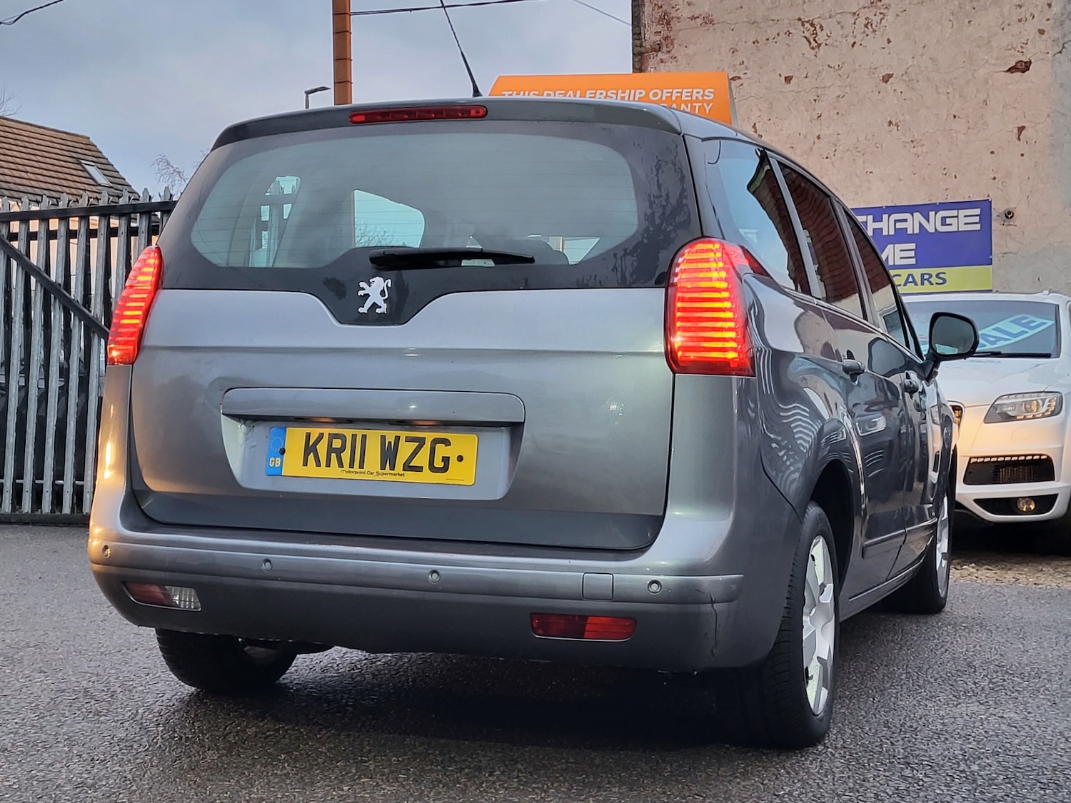 Used Peugeot 5008 2011 for sale - 77234681: Photo 22