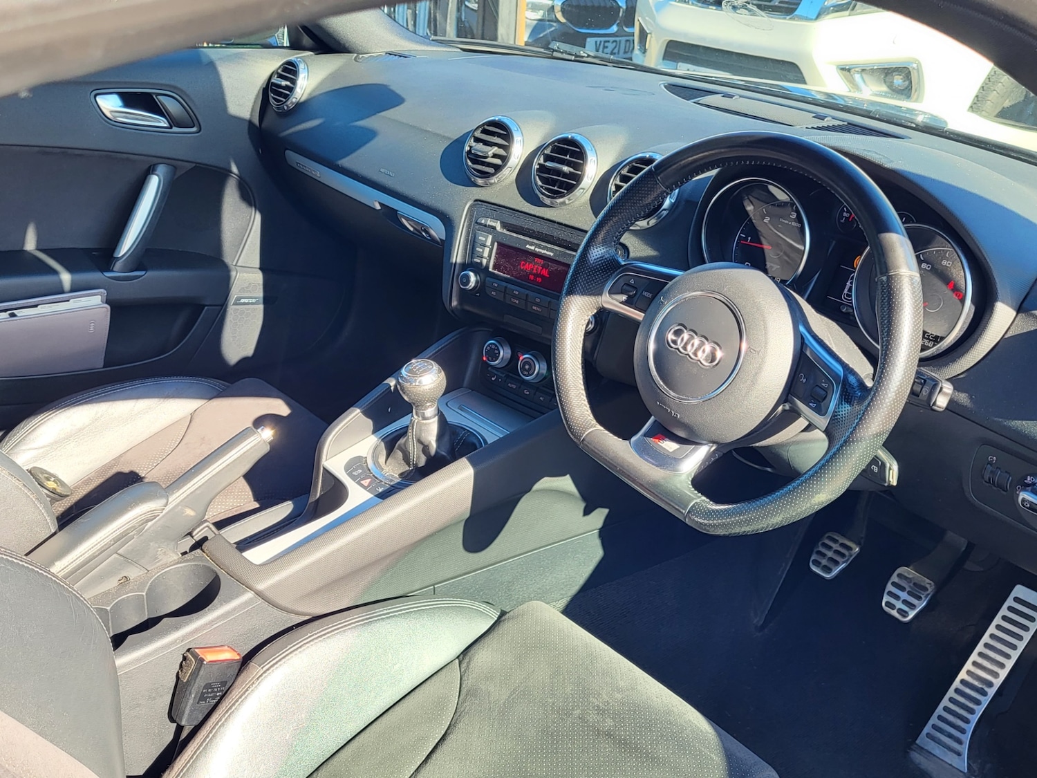 Used Audi TT 2011 for sale - 76960998: Photo 6