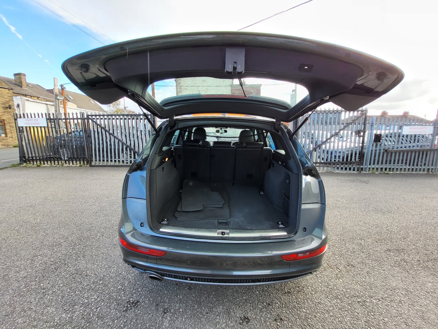 Used Audi Q5 2012 for sale - 76960254: Photo 11