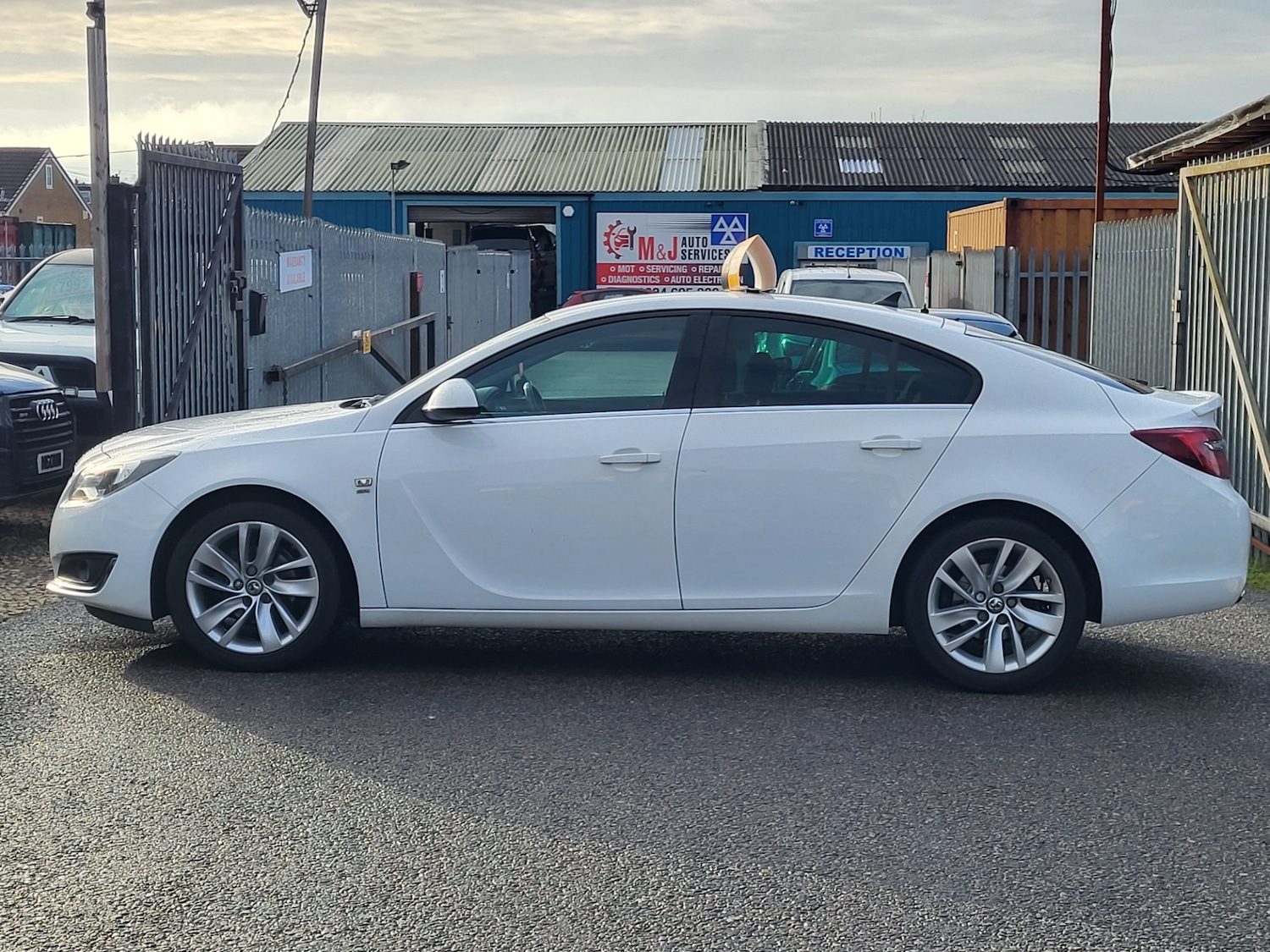 Used Vauxhall Insignia 2016 for sale - 76963090: Photo 5
